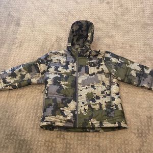 XXXL KUIU Super Down Ultra Hooded Jacket in Verde